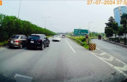 Nghị định 168 - Lỗi trừ 2 điểm GPLX ô tô: Nhập làn cao tốc không đúng quy định